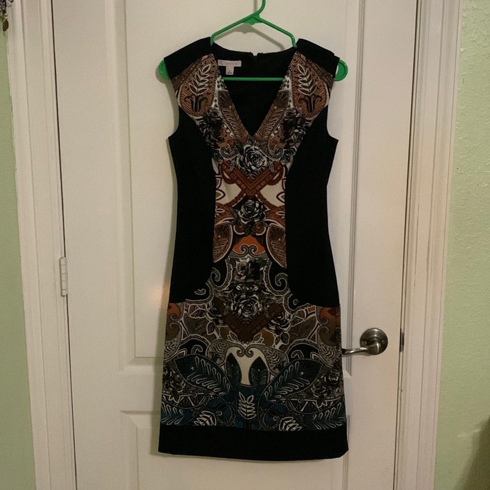 Body on black/printed dress